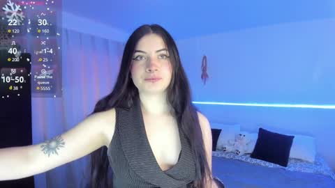 Blue online show from December 20, 4:04 pm