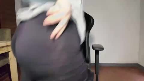 Judithamelia online show from October 28, 10:14 pm