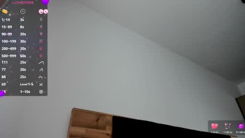 Alinna   online show from March 27, 8:26 am