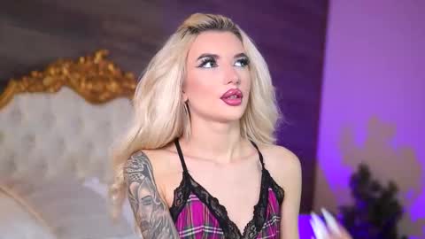 Jessye online show from February 11, 7:48 pm