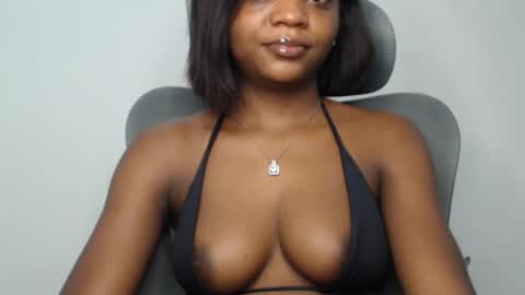 Snapshot of juicy_plumx chatting on September 19, 3:33 pm Wet Baddie online show from September 19, 3:33 pm