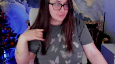 Snapshot of juicyberryy chatting on January 3, 6:55 am Milana online show from January 3, 6:55 am