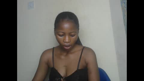 juicypiexx online show from January 27, 9:44 pm