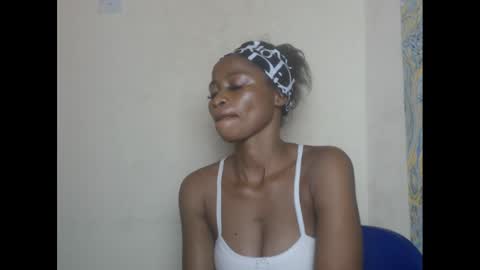 juicypiexx online show from February 13, 5:26 am
