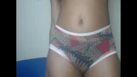 juicypiexx online show from January 22, 5:26 am