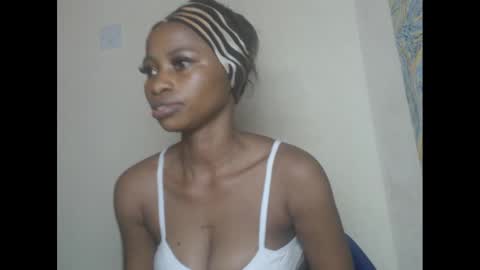juicypiexx online show from February 12, 7:24 pm