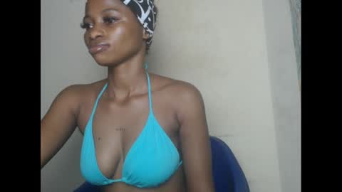 juicypiexx online show from February 14, 12:30 am