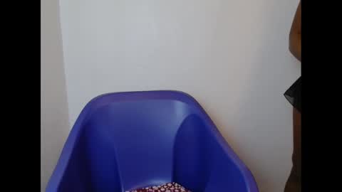 Snapshot of juicyxpink chatting on January 9, 7:52 am juicyxpink online show from January 9, 7:52 am