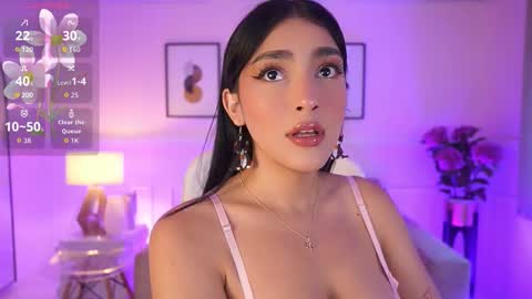 Snapshot of julesbennet chatting on September 22, 11:41 am Jules Bennett online show from September 22, 11:41 am