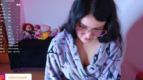 Juliana online show from March 30, 2:33 am