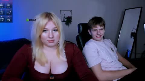 Snapshot of juli_kisss chatting on September 16, 9:56 pm juli kisss online show from September 16, 9:56 pm