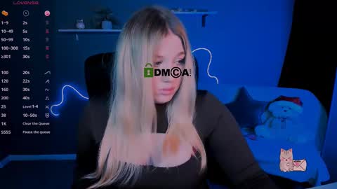 Snapshot of juli_kisss chatting on February 25, 8:32 pm juli kisss online show from February 25, 8:32 pm