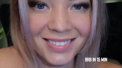 Cute online show from December 28, 1:06 pm