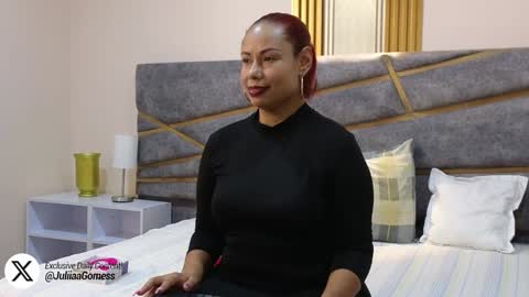 Julia Gomes online show from January 16, 7:31 pm