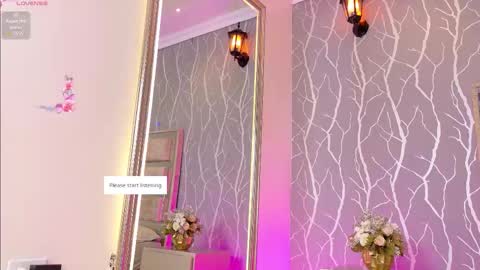 julia_rivers online show from January 9, 12:31 pm