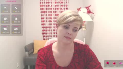 Julia online show from February 10, 1:22 pm