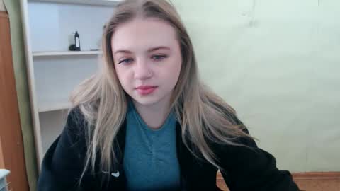 juliacrazy_ online show from February 22, 6:17 am