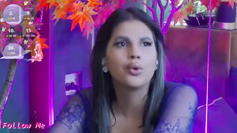 Snapshot of juliaharveyy chatting on September 16, 9:23 pm Julia online show from September 16, 9:23 pm