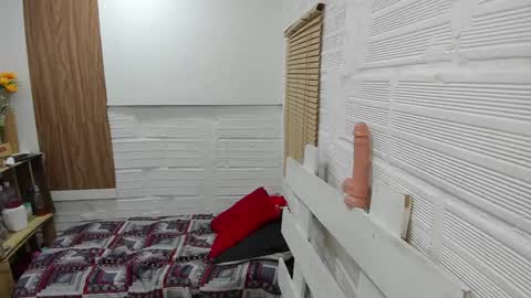 juliana online show from February 17, 6:28 pm