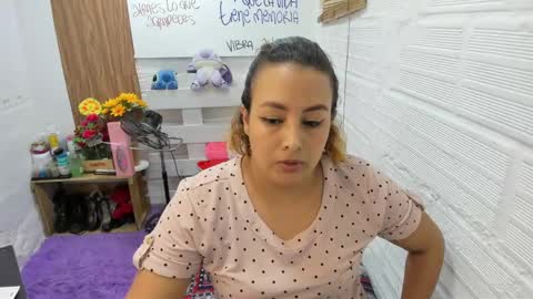 juliana online show from March 12, 2:52 am