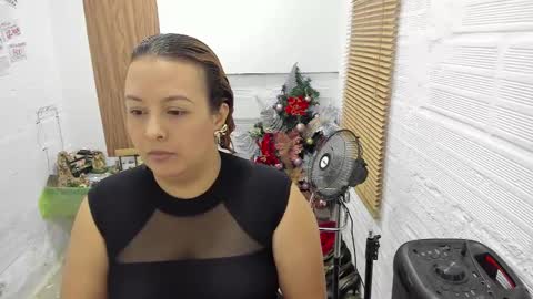 juliana online show from December 4, 3:15 am