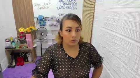 juliana online show from March 6, 1:05 am