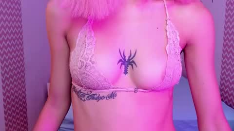 juliana online show from October 21, 1:04 pm