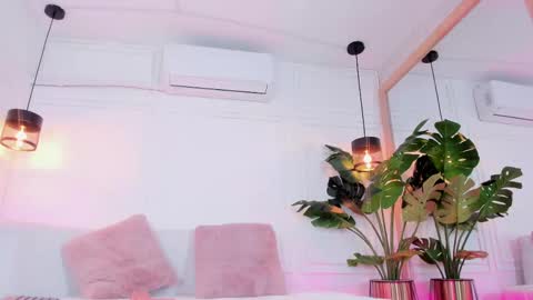 julianamatrix online show from September 19, 7:18 am