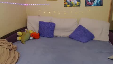 Jul online show from January 26, 3:58 pm