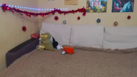 Jul online show from December 29, 12:45 pm