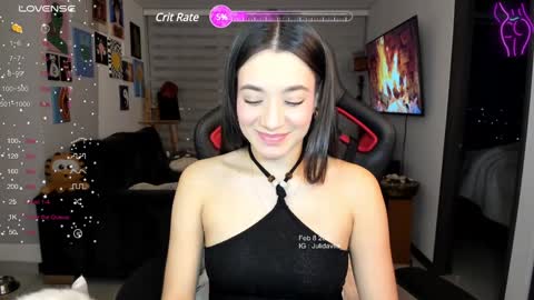 Snapshot of julidavila chatting on February 9, 1:56 am Jeimy Help me to reach 100 thumbs up online show from February 9, 1:56 am