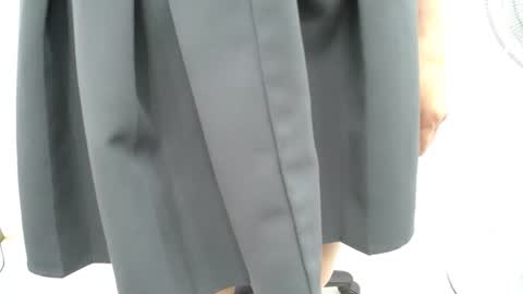 julie9x online show from April 3, 10:30 pm