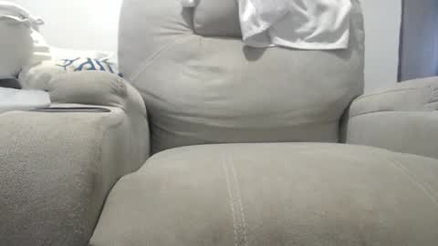 Snapshot of julie_bunny chatting on September 12, 12:34 pm Julie bunny online show from September 12, 12:34 pm