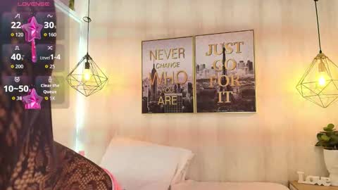 julie coper online show from October 11, 1:25 pm