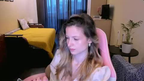 Julie online show from July 7, 6:47 am