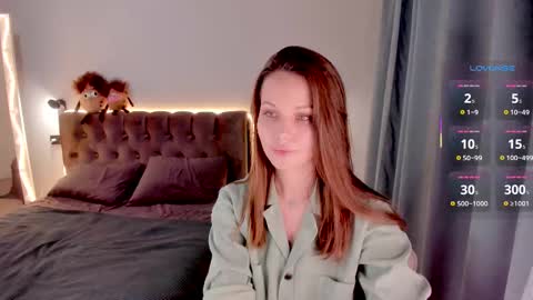 Julie online show from October 26, 12:22 pm