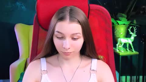 juliedaniel online show from November 12, 8:45 am