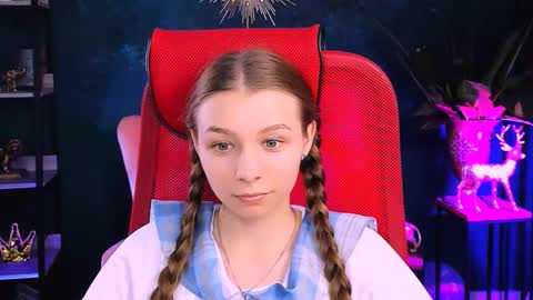 juliedaniel online show from November 11, 8:44 am