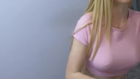 Julia online show from February 19, 12:14 am