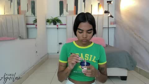 Juli online show from November 20, 8:21 pm