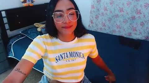 Snapshot of julieta_art1 chatting on January 10, 9:10 pm julieta art1 online show from January 10, 9:10 pm