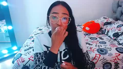 julieta art1 online show from October 12, 9:28 pm