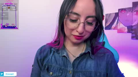 Snapshot of julieta_shelby chatting on February 18, 11:52 pm Julieta Independent model online show from February 18, 11:52 pm