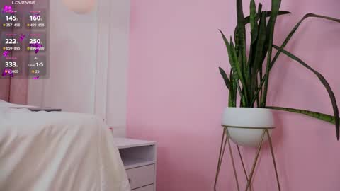 Snapshot of julietaa_miller chatting on October 9, 11:36 am Julieta  online show from October 9, 11:36 am