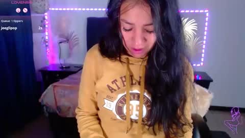 Snapshot of julietacollins06 chatting on February 11, 1:20 pm julietacollins06 online show from February 11, 1:20 pm