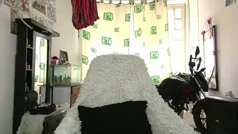 Julieta Jaguar online show from June 3, 2:33 pm