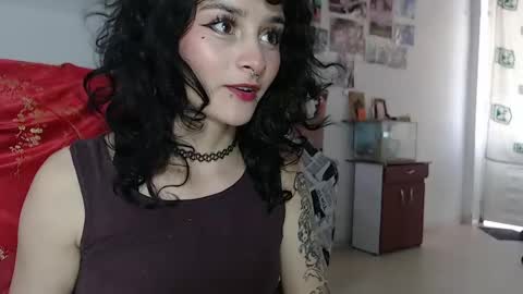 Julieta Jaguar online show from December 14, 2:21 pm