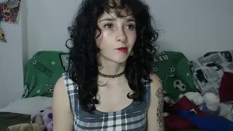 Julieta Jaguar online show from December 18, 1:34 pm