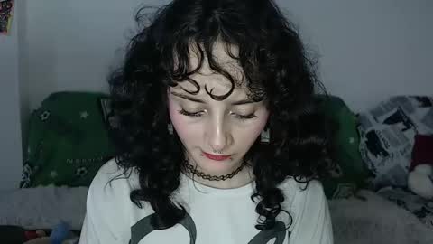 Julieta Jaguar online show from December 17, 1:27 pm