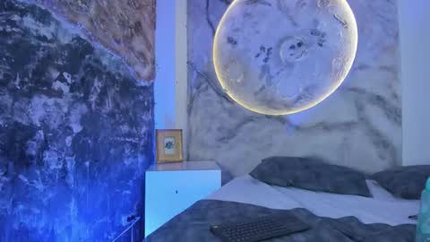 julietakane online show from March 1, 6:13 am